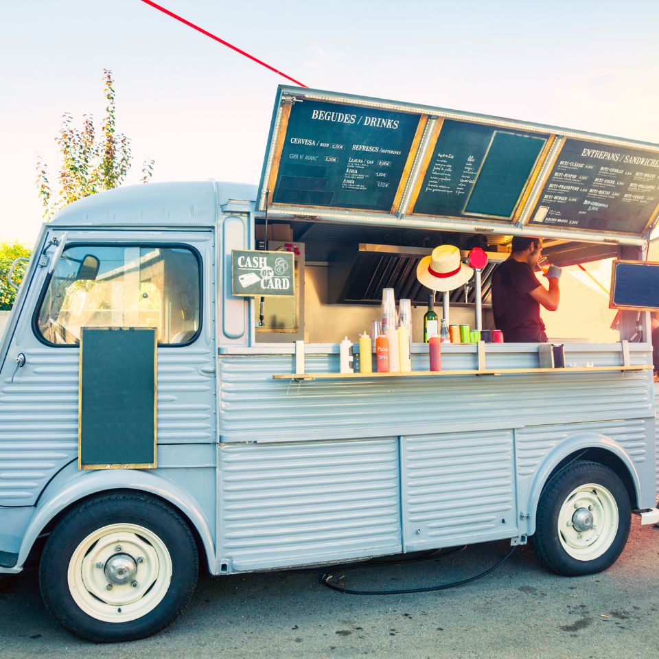 Location de food truck au Luxembourg, misez sur un camion-restaurant pour vos soirées et événements !